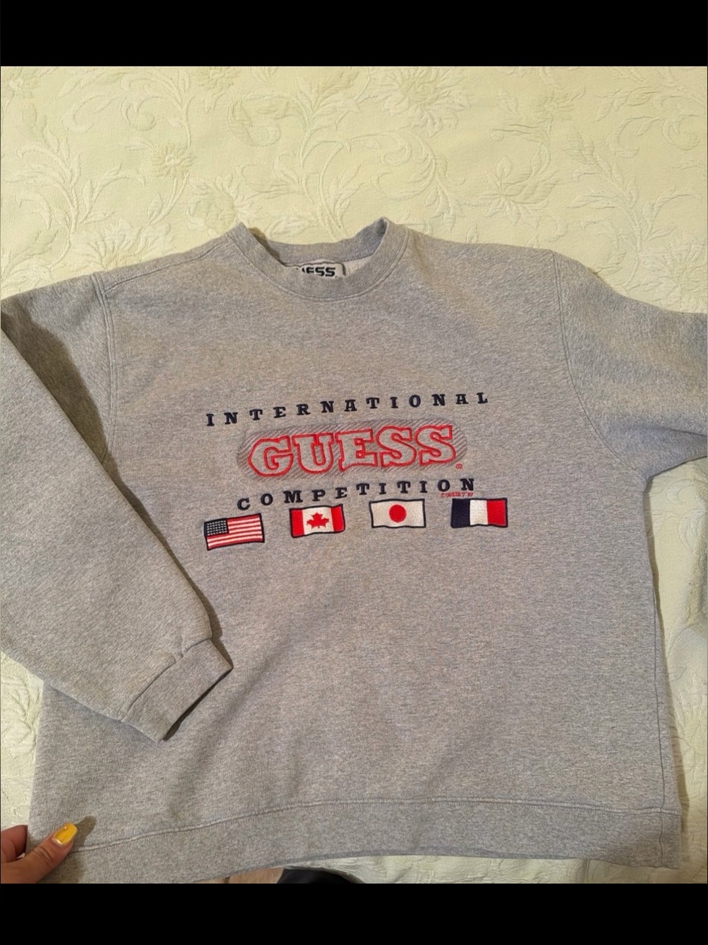 GUESS Vintage 90’s Grey Crewneck with Red Logo and Flags